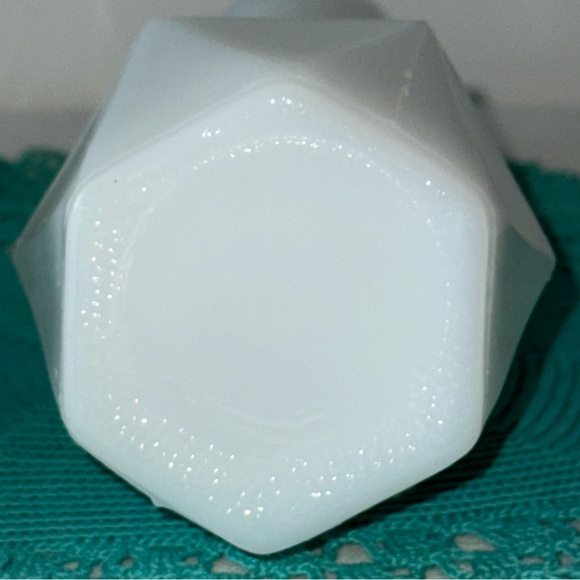 Vintage Milk Glass White Geometric Vases - Set‎ of 2 8.5 inches tall - Picture 5 of 9